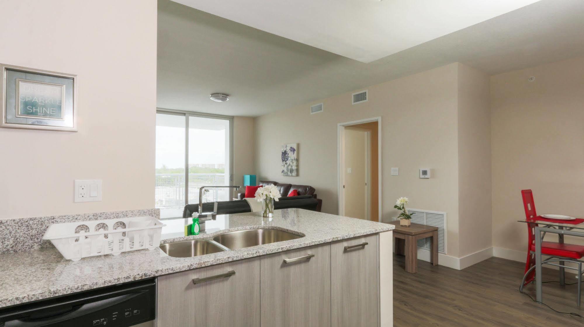 Pelicanstay In Coconut Grove Miami Coral Gables Eksteriør billede